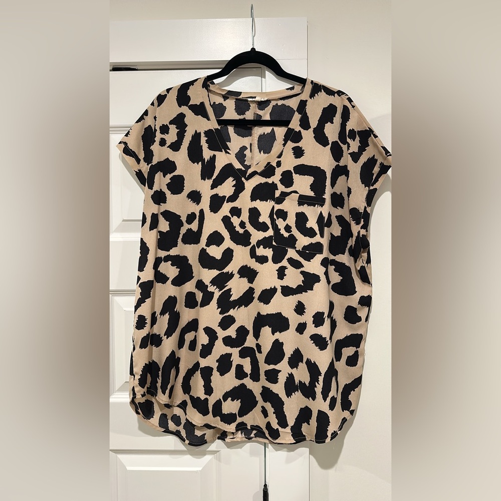 JODIFL Black and Tan Animal Print Blouse